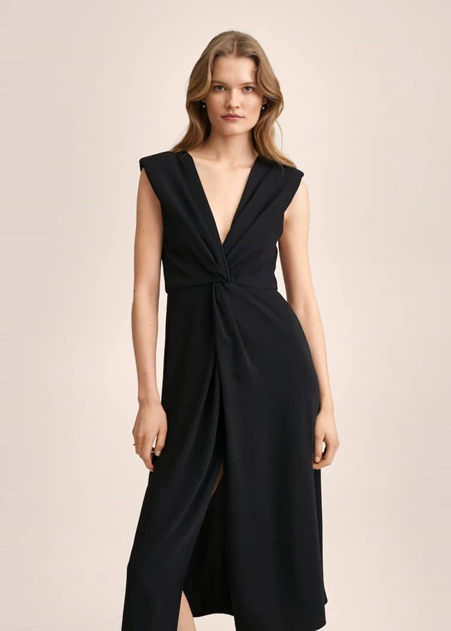 Το κομψό μίντι φόρεμα της Ελένης Μενεγάκη | Πού θα το βρεις και πόσο κοστίζει