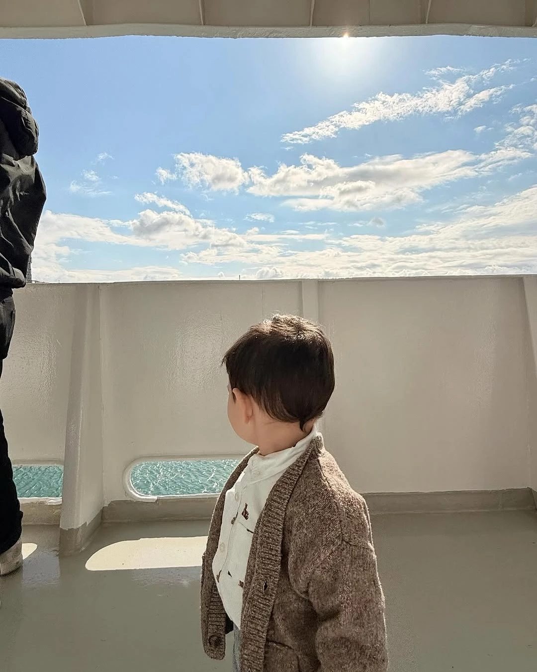 Λεωνίδας Κουτσόπουλος | Ο μικρός Κίμωνας έφυγε για την Αίγινα με τη μαμά του, Χρύσα Μιχαλοπούλου