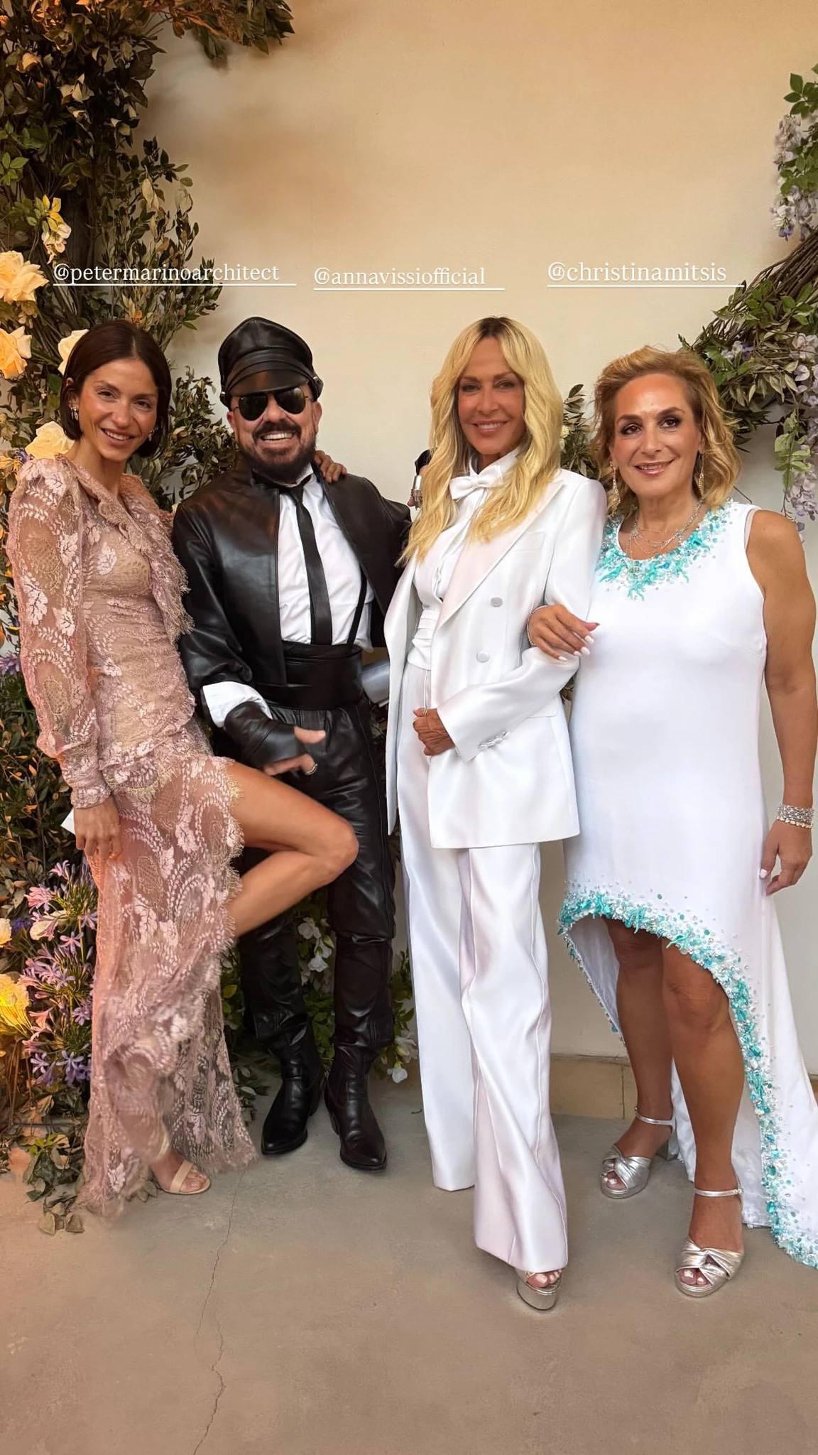 Σοφία Καρβέλα - Άννα Βίσση