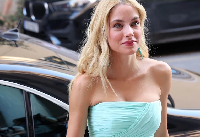 Δούκισσα Νομικού | Υπέκυψε στο challenge που κάθε γυναίκα έχει κάνει στο αυτοκίνητό της