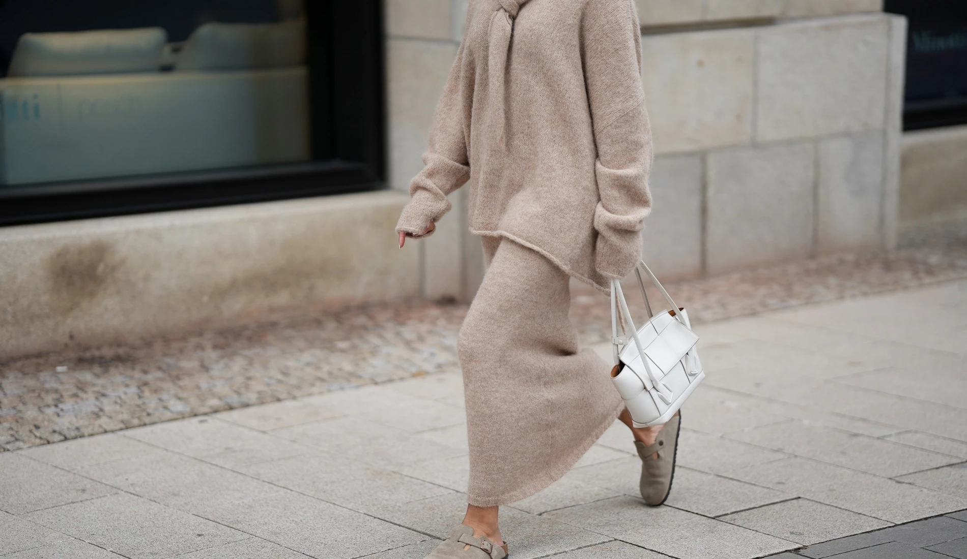 Η πλεκτή φούστα από τη Zara που θα φοράς non-stop όλο τον χειμώνα