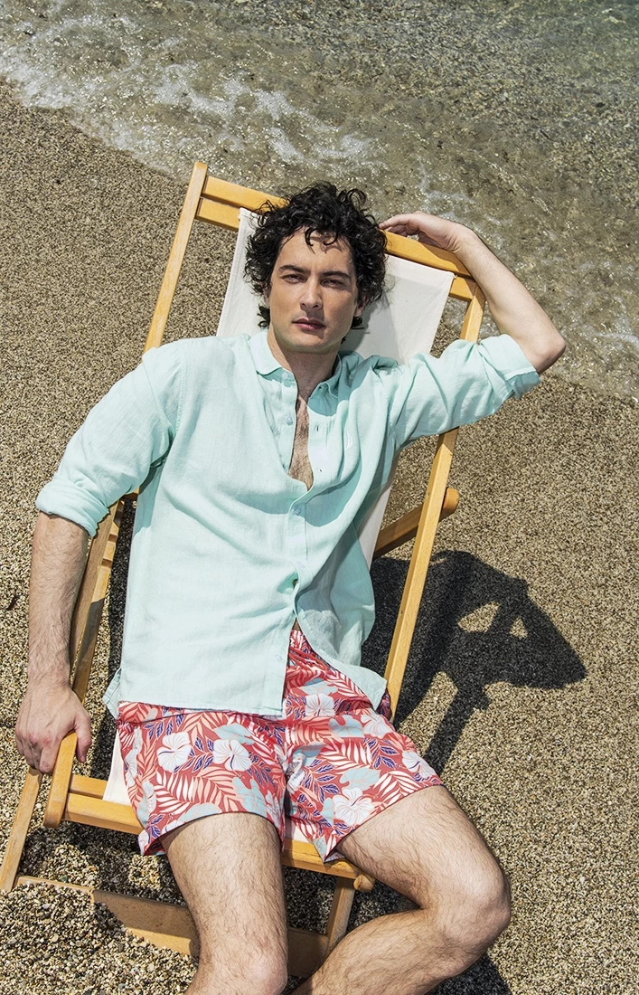 It's a Man's Summer | 4 outfits για το καλοκαίρι που συνδυάζουν διαχρονική κομψότητα και coolness
