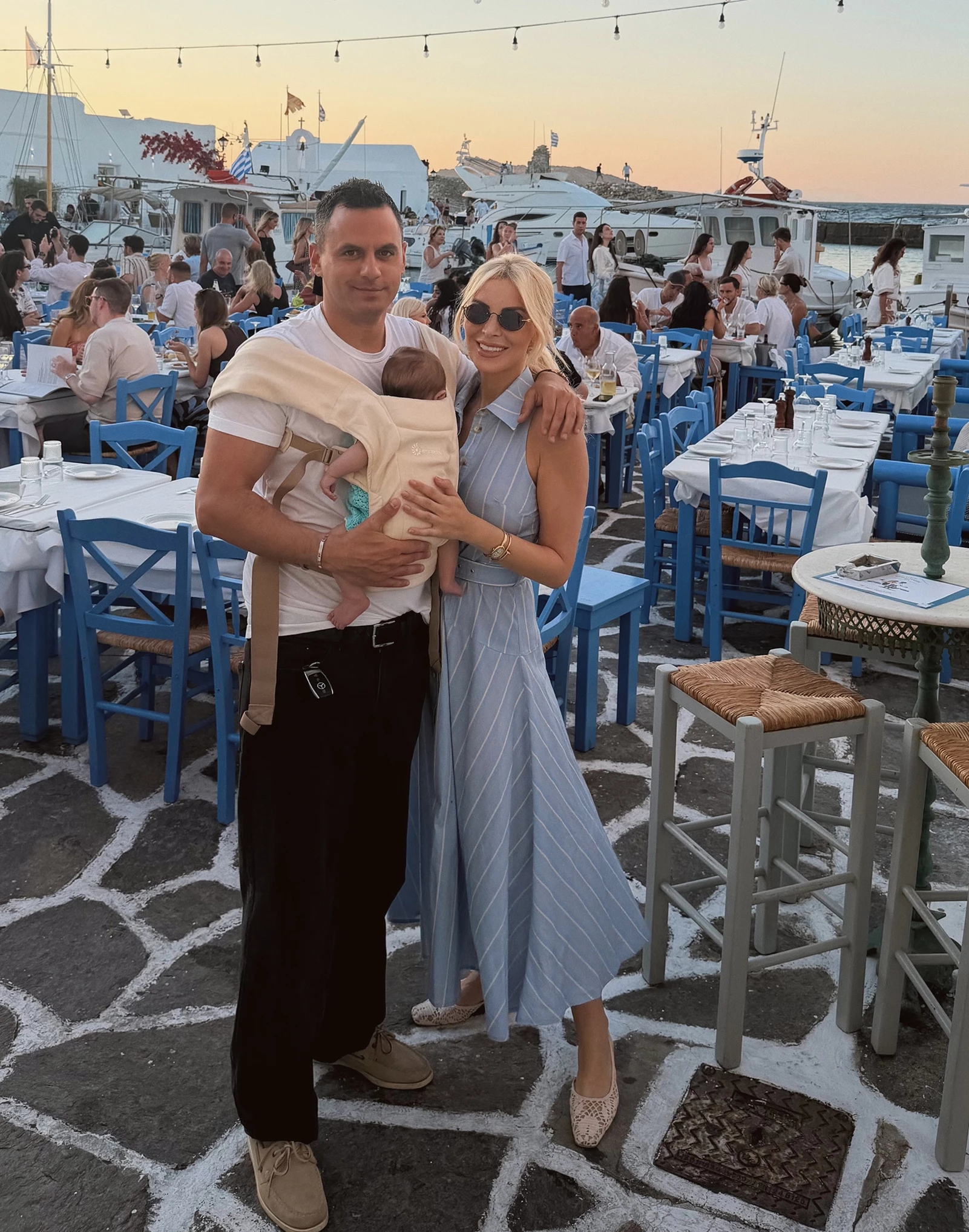 Η Κατερίνα Καινούργιου με το φόρεμα που δεν αποχωρίζονται οι Γαλλίδες το καλοκαίρι