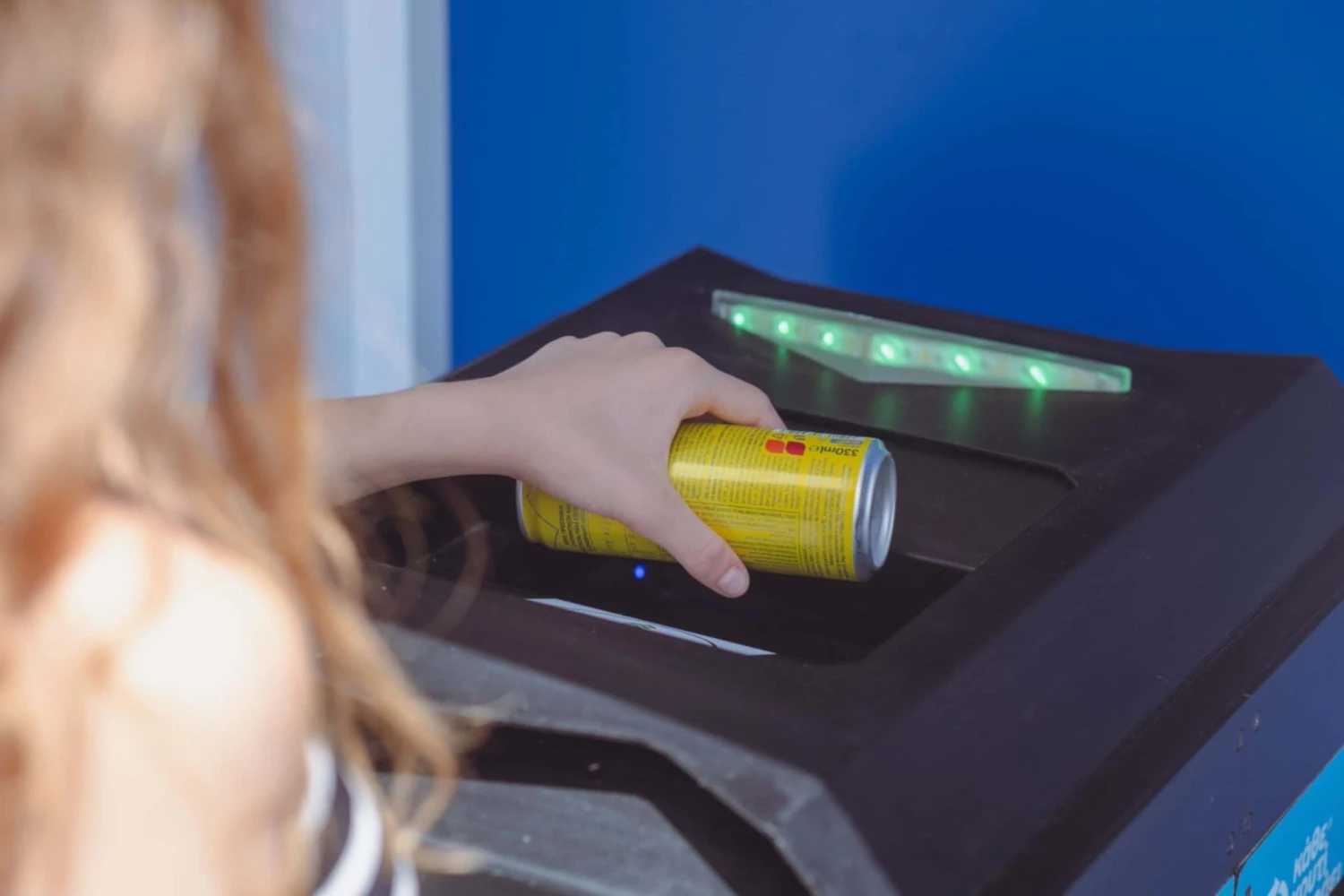 "Κάθε Κουτί Μετράει" | Η "κυκλικότητα" μπαίνει στο λεξιλόγιο των Ελλήνων - Έξι στους δέκα στηρίζουν τα Συστήματα Επιστροφής Εγγύησης