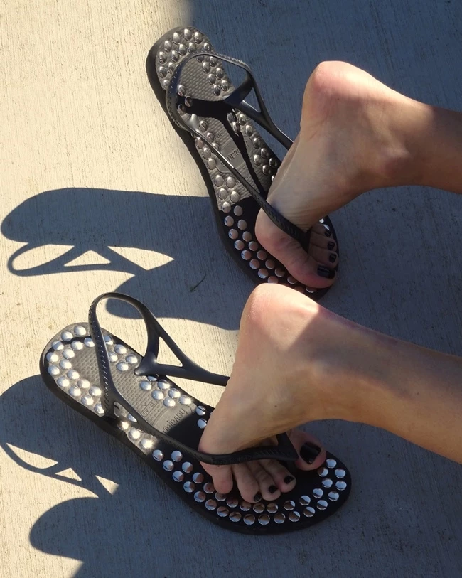 Havaianas x Gimaguas | Η πιο απρόβλεπτη σύμπραξη του καλοκαιριού