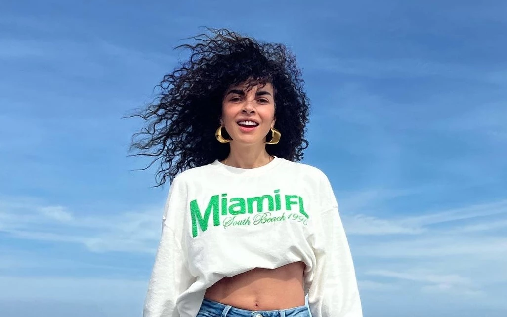 Η Μαρία Σολωμού μας δείχνει τη φουσκωμένη της κοιλιά σε ένα απροσδόκητο κλικ