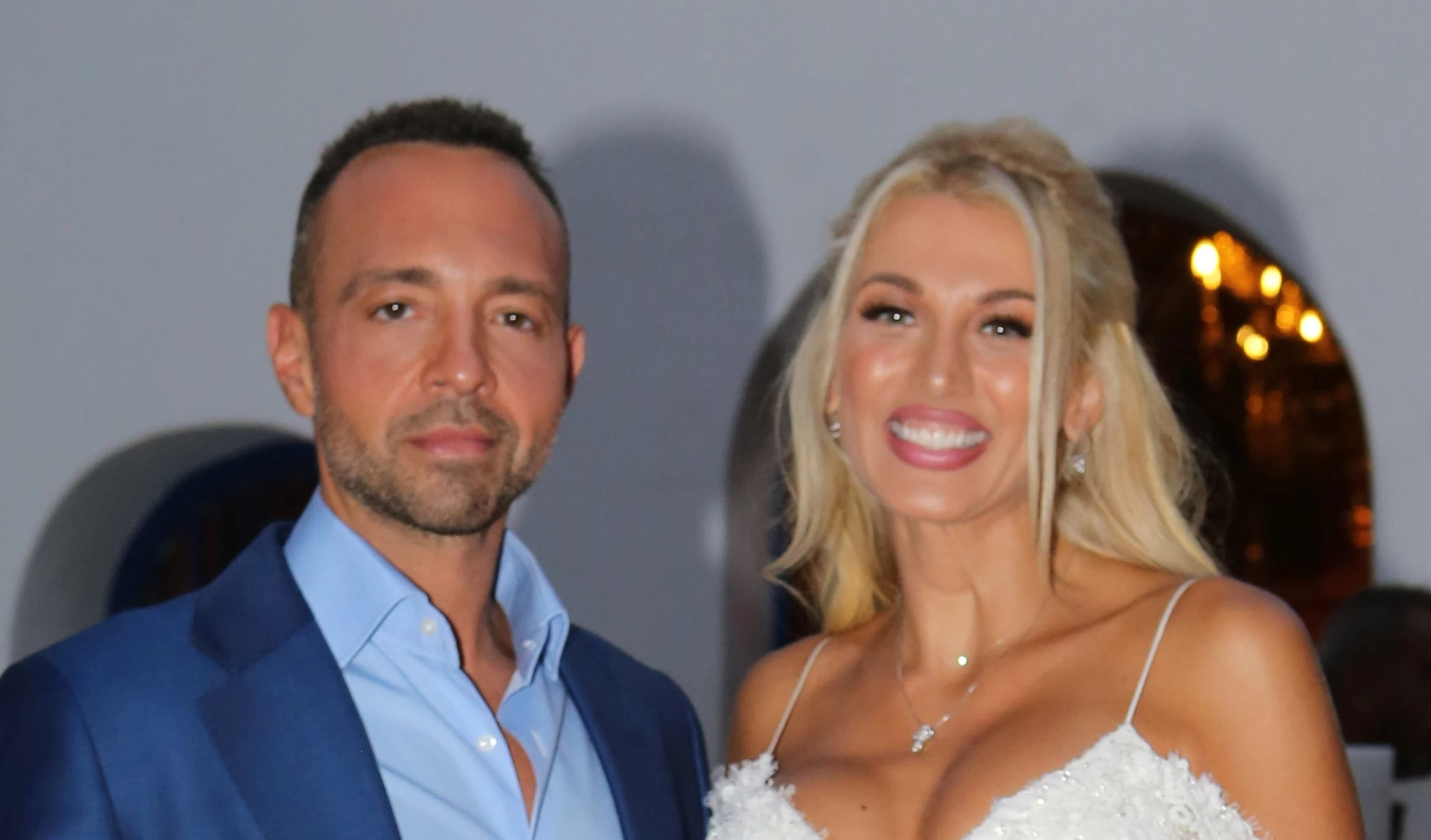 Αγκαλιά στο Καλλιμάρμαρο | Το τρυφερό φιλί του Βασίλη Σταθοκωστόπουλου στην Κωνσταντίνα Σπυροπούλου