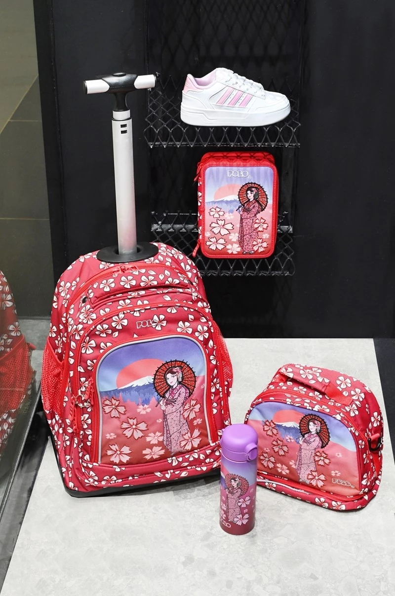 Back to School: Οι πιο εύκολες και stylish αγορές για τη νέα σχολική χρονιά