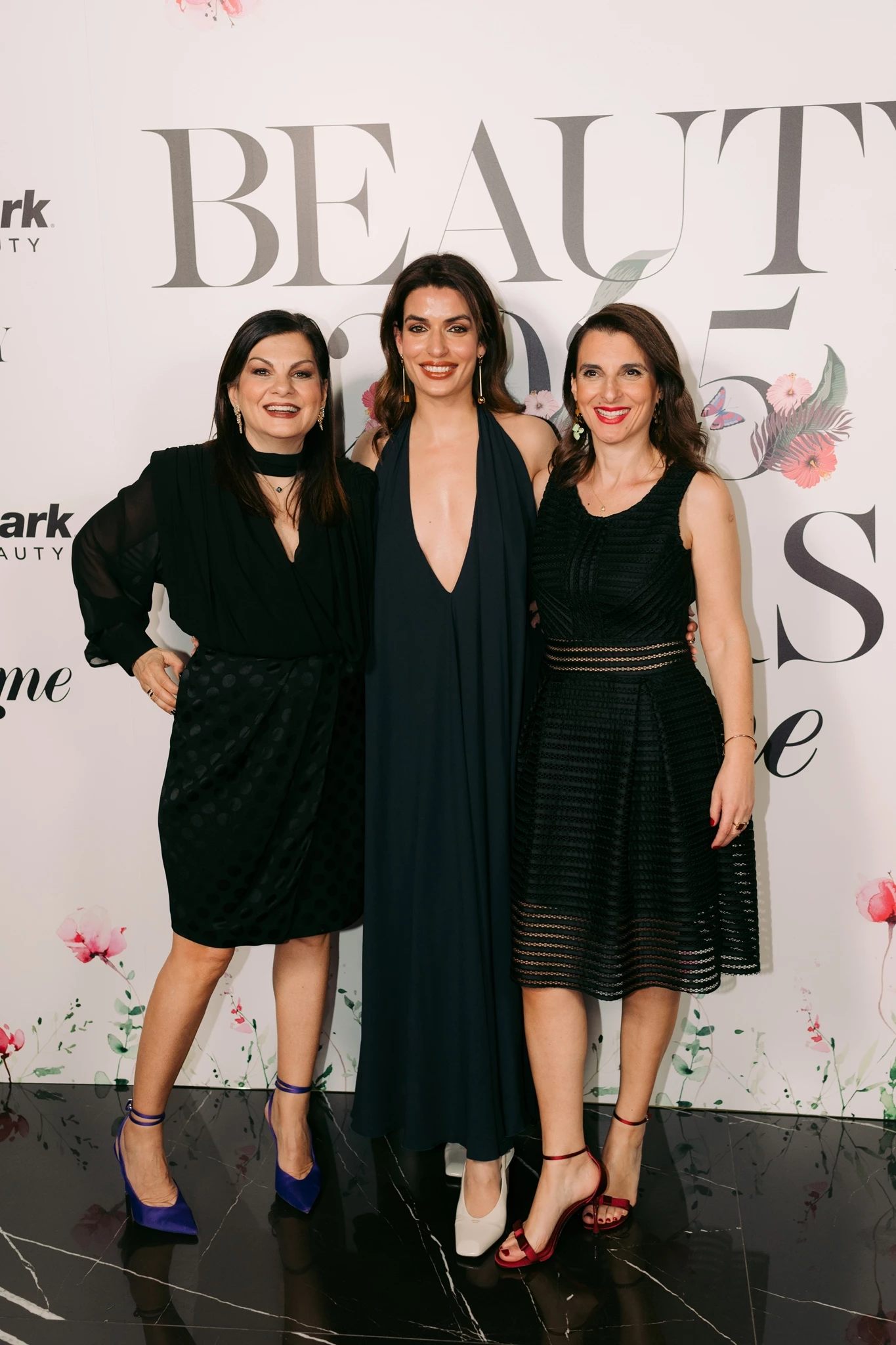 Στασινοπούλου, Σωτηροπούλου, Καραγιάννη