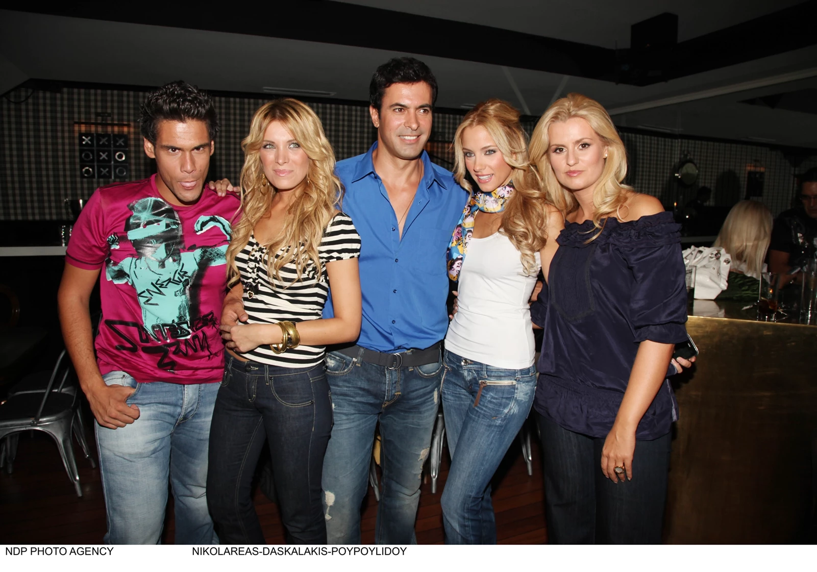 Η έξοδος της Κατερίνας Καινούργιου με τη Δούκισσα Νομικού και τον Δημήτρη Ουγγαρέζο 17 χρόνια πριν