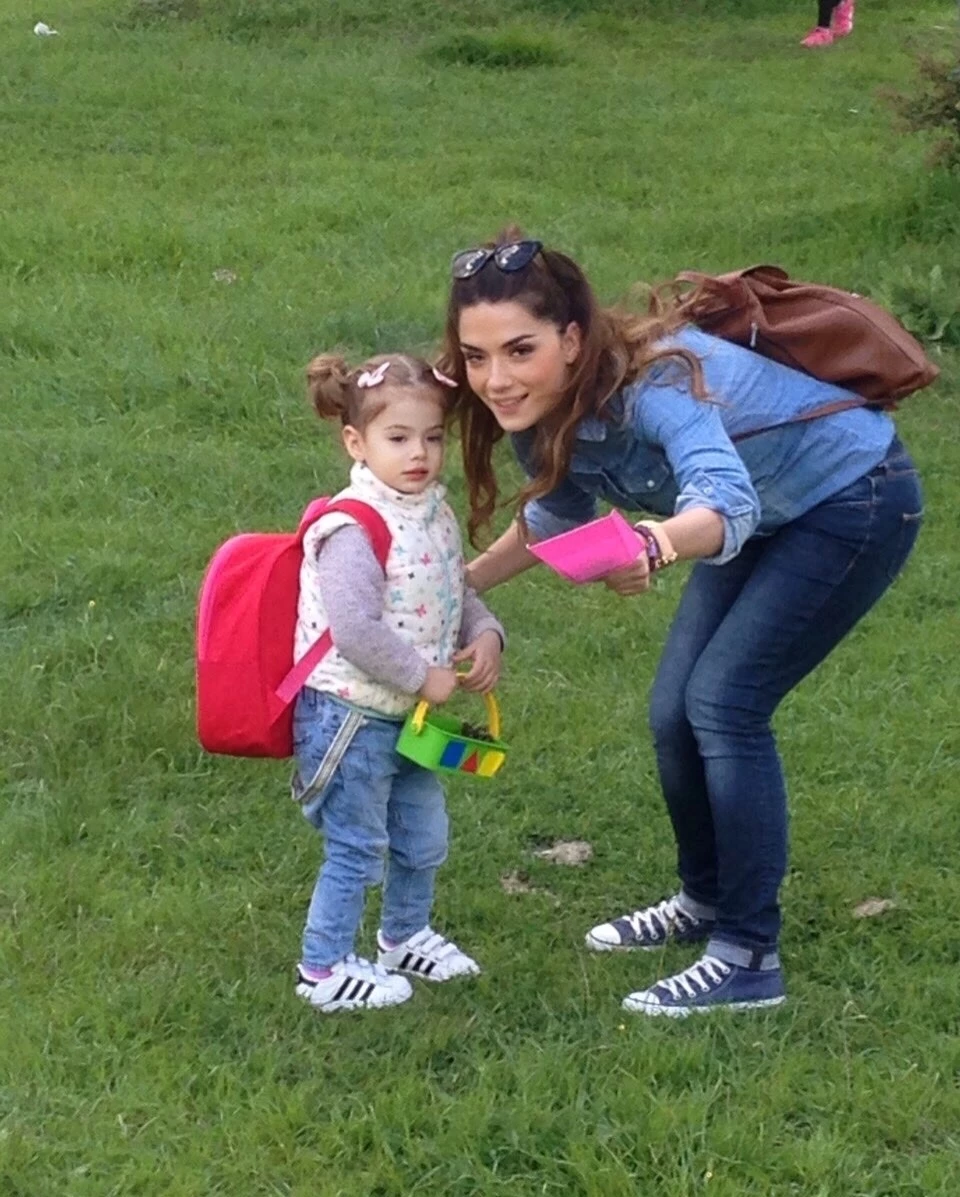 Βάσω Λασκαράκη & Εύα Τσιμιτσέλη το 2016