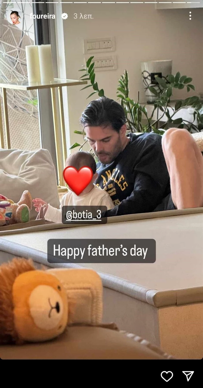 Η Ελένη Φουρέιρα φωτογραφίζει τον Αλμπέρτο Μπότια με τον γιο τους Ερμή για τη Γιορτή του Πατέρα