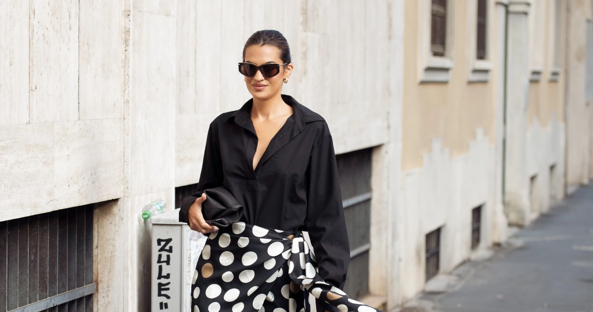 Η κομψή πουά φούστα από τη Marks & Spencer, για την οποία θα λάβεις πολλά κοπλιμέντα