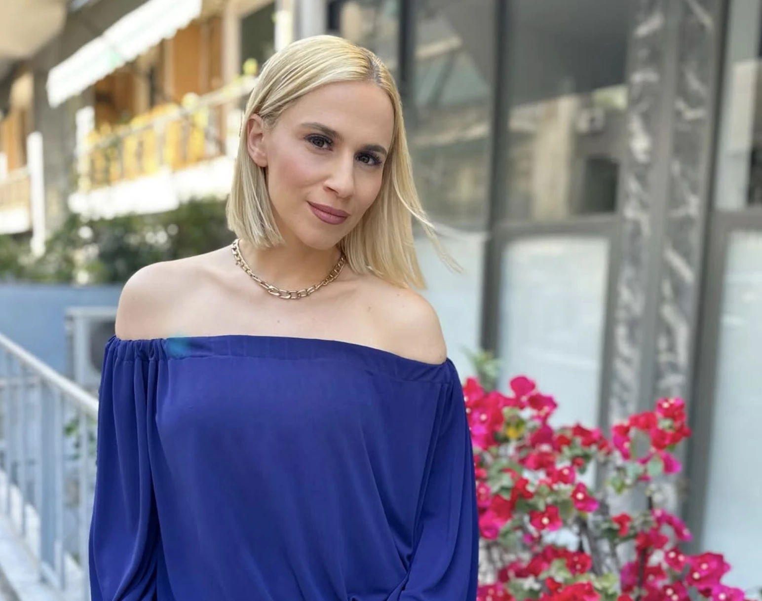 Fall Pedicure | Η Νάντια Μπουλέ λανσάρει το απόλυτο pedi nail crush για το φθινόπωρο