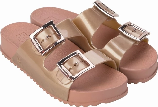 Βρήκαμε τα καλύτερα σανδάλια του καλοκαιριού