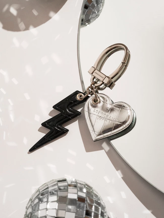 Courtesy of Longchamp21