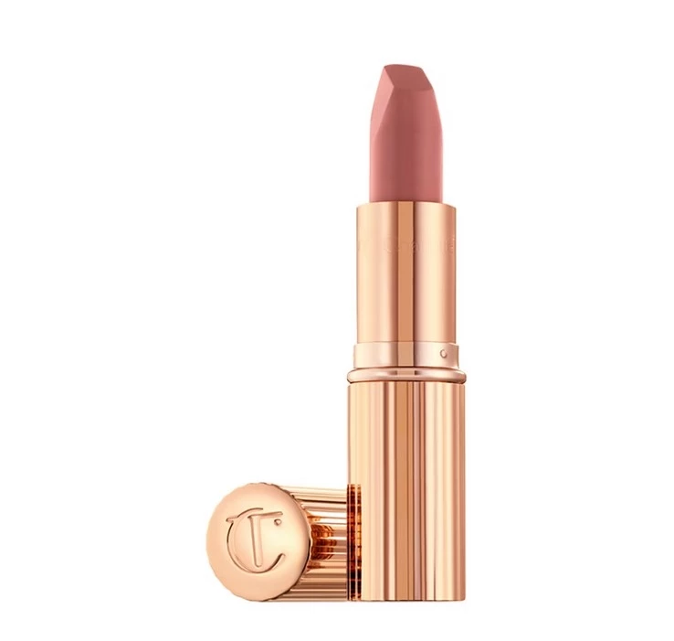 Charlotte Tilbury – Matte Revolution Lipstick (Απόχρωση Pillow Talk)