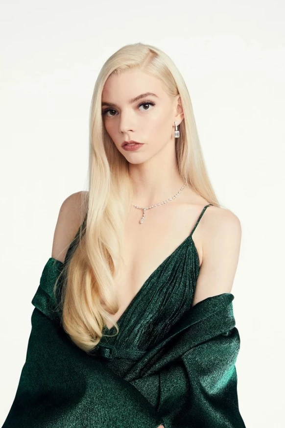 Η Anya Taylor-Joy είναι η νέα ambassador του οίκου Dior