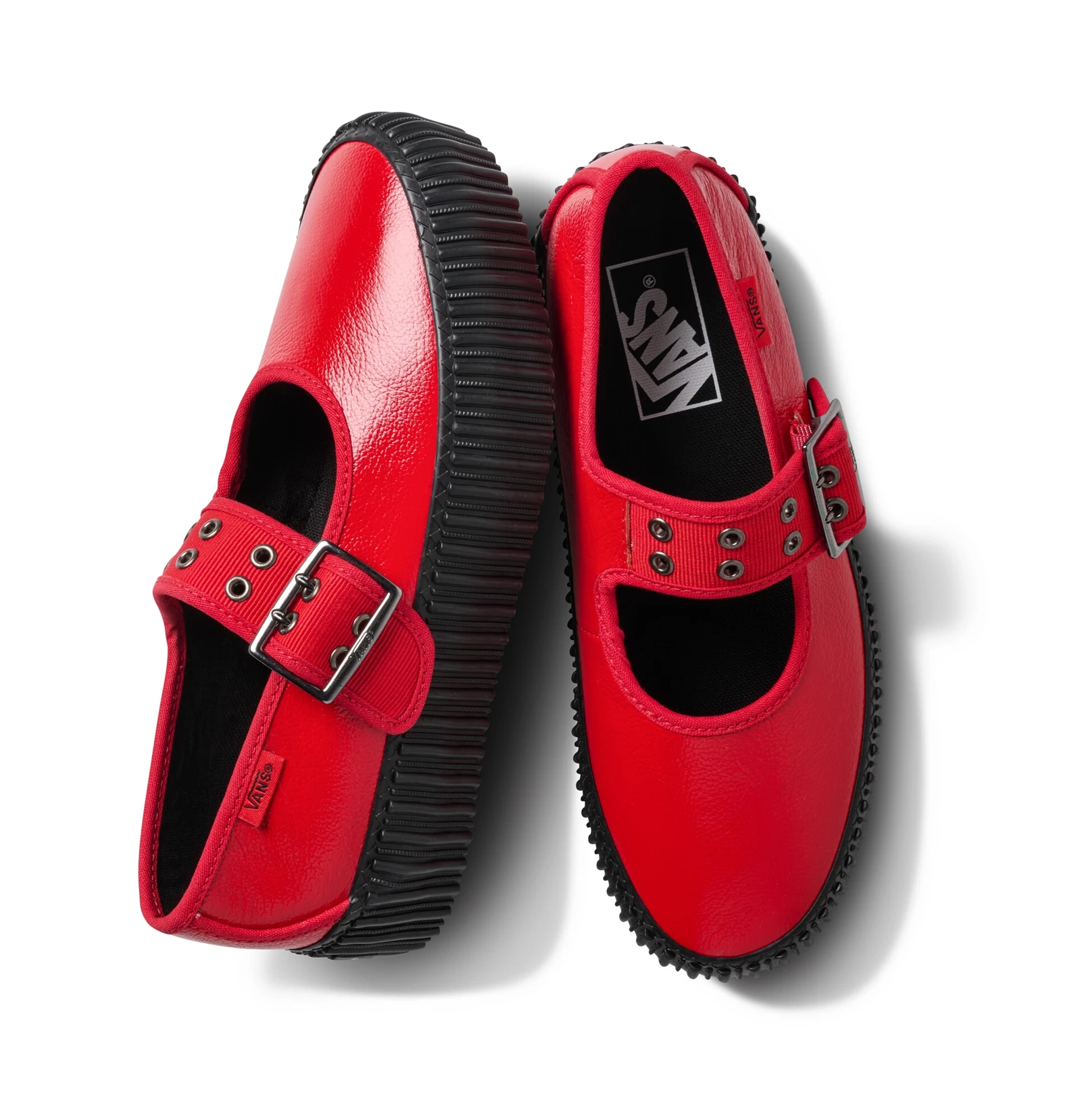 Εσύ θα φορούσες τα Vans σου σ' ένα πάρτι ή night out; Τα δυο ζευγάρια που θα σε πείσουν