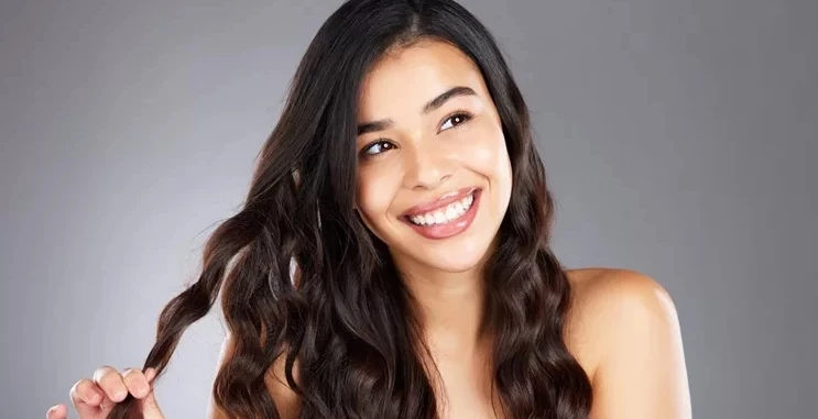 5 μάσκες μαλλιών που θα ενυδατώσουν σε βάθος τα ταλαιπωρημένα μαλλιά σου