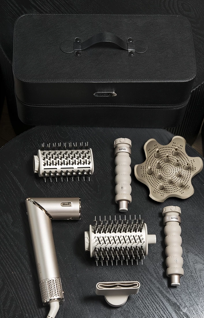 Your House is Your Hair Salon | Πώς θα δημιουργήσεις επαγγελματικού επιπέδου χτενίσματα στο σπίτι με το πιο elegant αποτέλεσμα