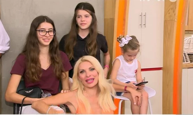 H Λάουρα Λάτσιου έγινε 17 | Φωτογραφίες της μεγαλύτερης κόρης της Ελένης Μενεγάκη