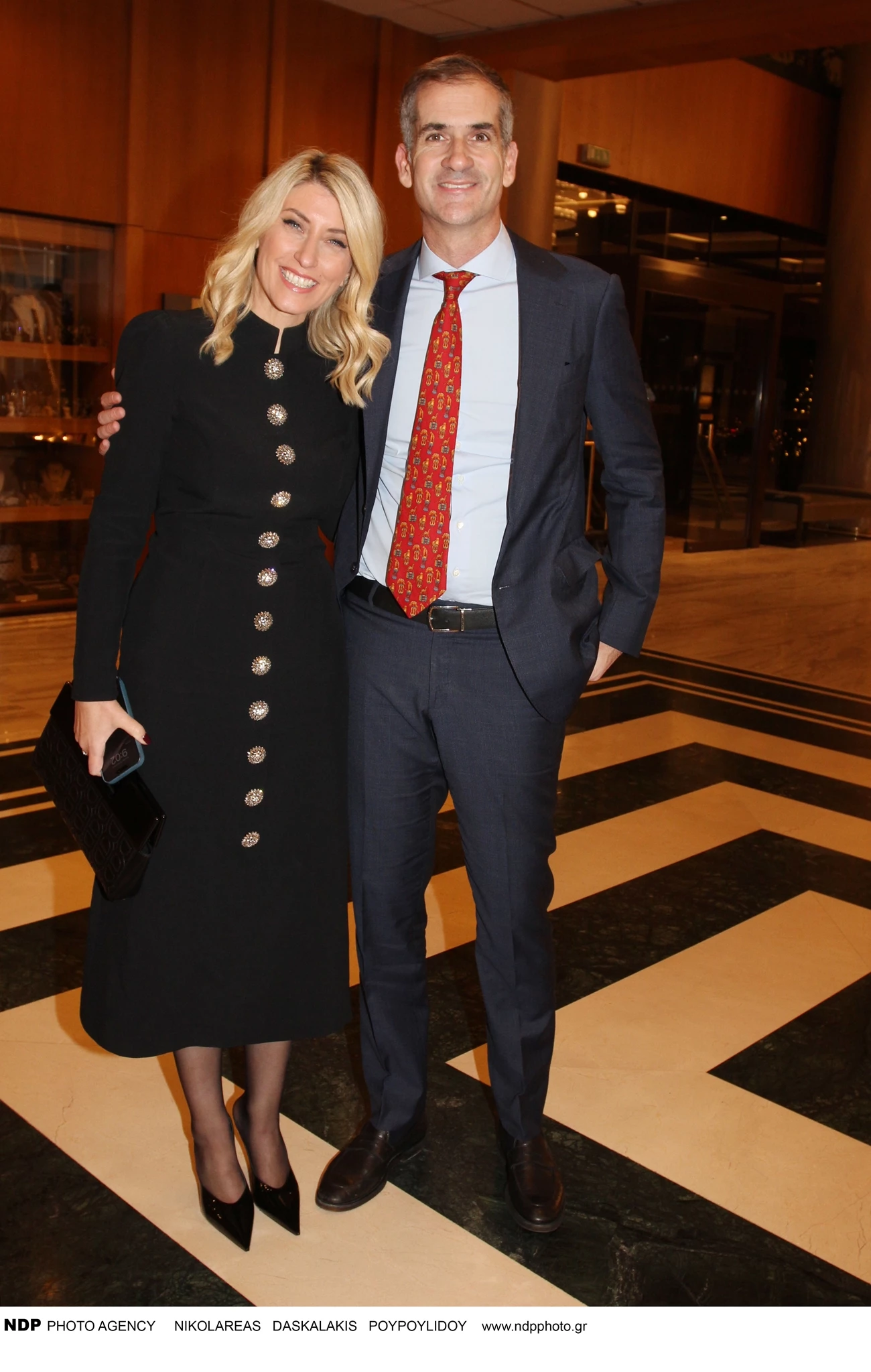 Σία Κοσιώνη και Κώστας Μπακογιάννης στο χριστουγεννιάτικο δείπνο της Καλλιπάτειρας