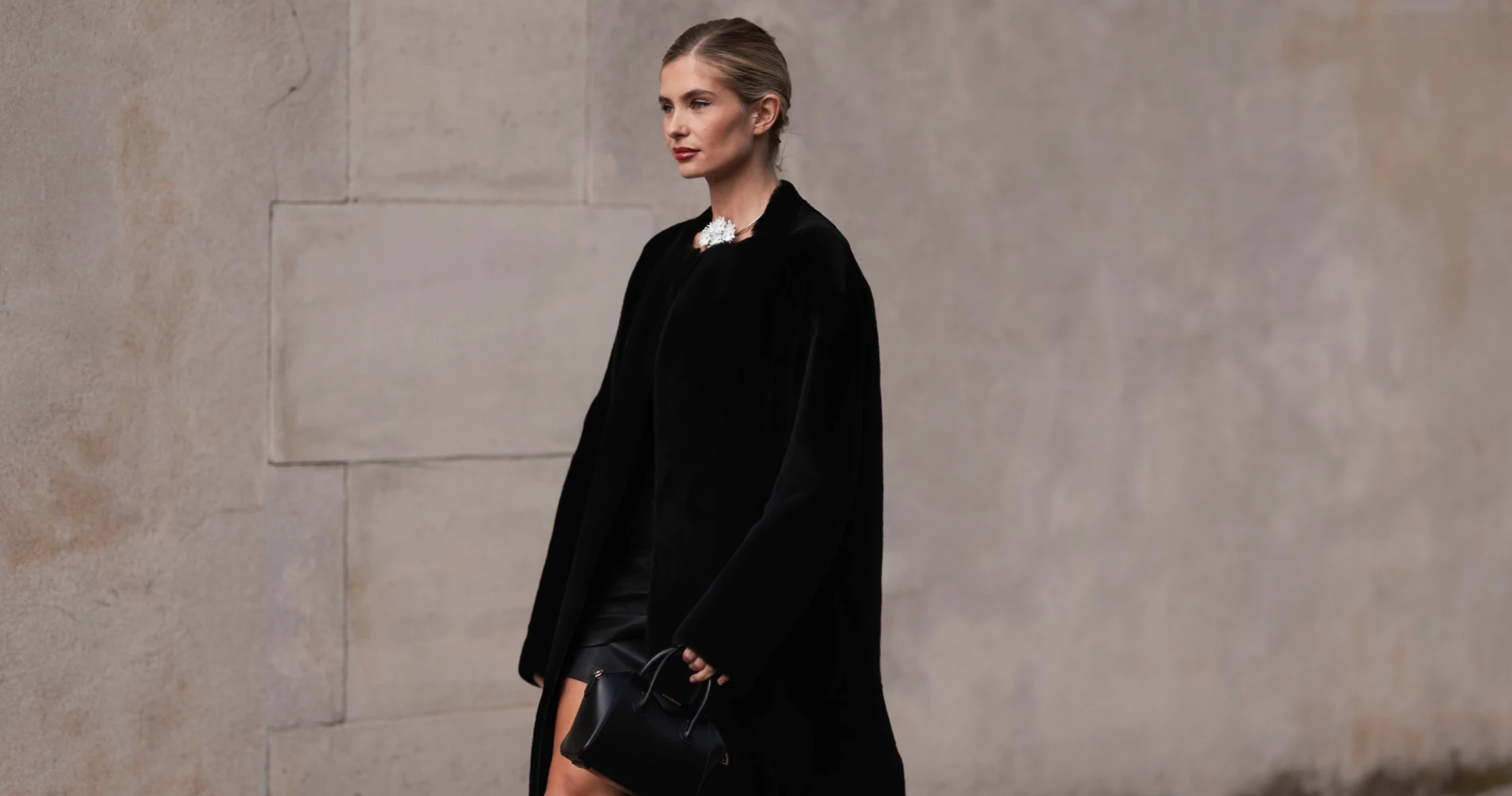 Πώς θα επιλέξεις το ιδανικό πανωφόρι ανάλογα με το φόρεμα που φοράς