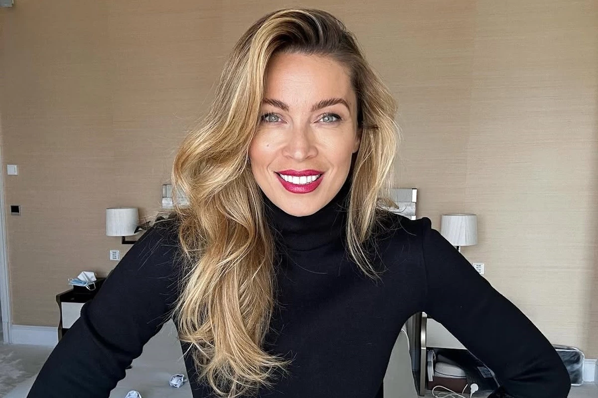 Σε ανοιξιάτικο mood η Μαριέττα Χρουσαλά | Με αέρινο look στο Μαϊάμι