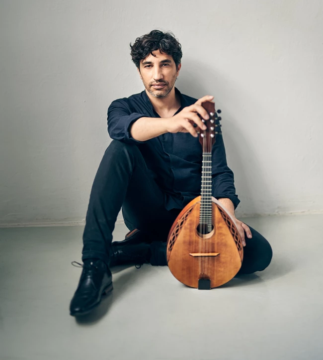 Avi avital