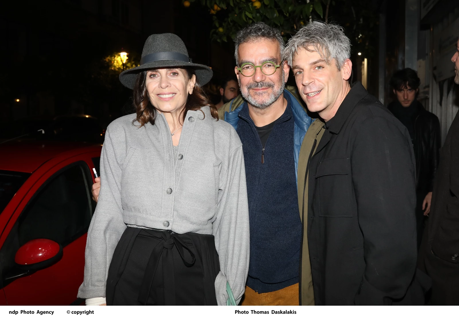 Κατερίνα Διδασκάλου | Με κομψό σύνολο και καπέλο σε βραδινή της έξοδο