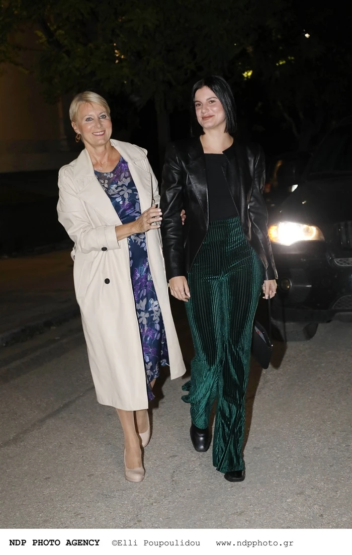 Αλίκη Καραμανλή - Νατάσα Παζαΐτη