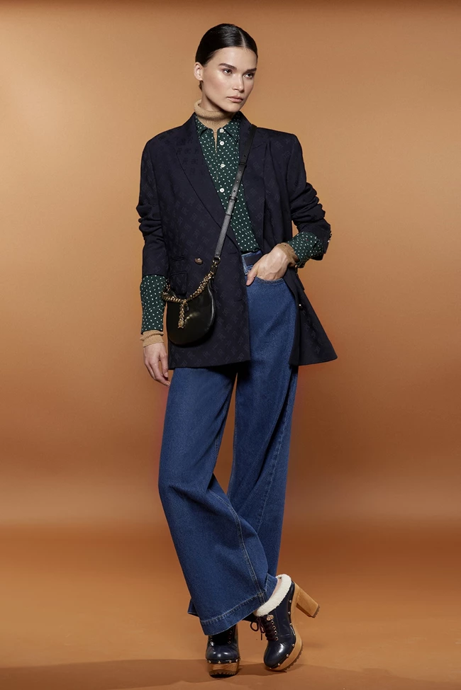 Είσαι λάτρης των jeans; Πώς θα φορέσεις με στιλ το πιο διαχρονικό κομμάτι της γυναικείας γκαρνταρόμπας