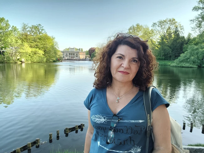 "Έβαζα το κραγιόν μου, χτένιζα τα μαλλιά μου - όσα είχαν μείνει - και πήγαινα για χημειοθεραπεία"