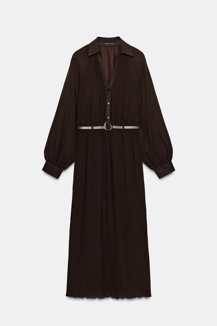 Το καφέ φόρεμα που θα βρεις με έκπτωση στη Zara | Θα το φορέσεις τώρα αλλά και την άνοιξη