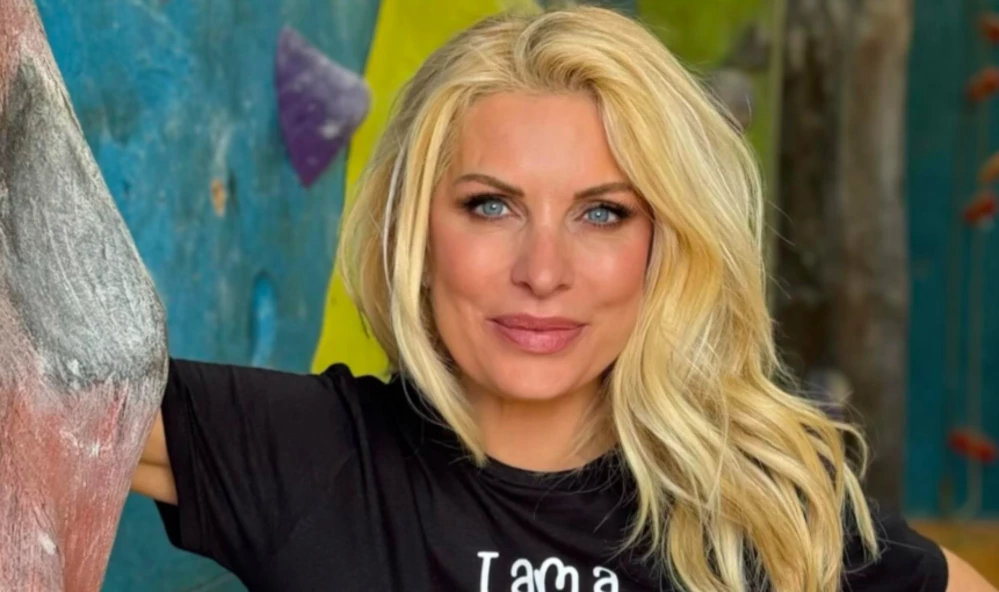 Ελένη Μενεγάκη | Αγκαλιά με τον Μάκη Παντζόπουλο στις πασχαλινές διακοπές τους