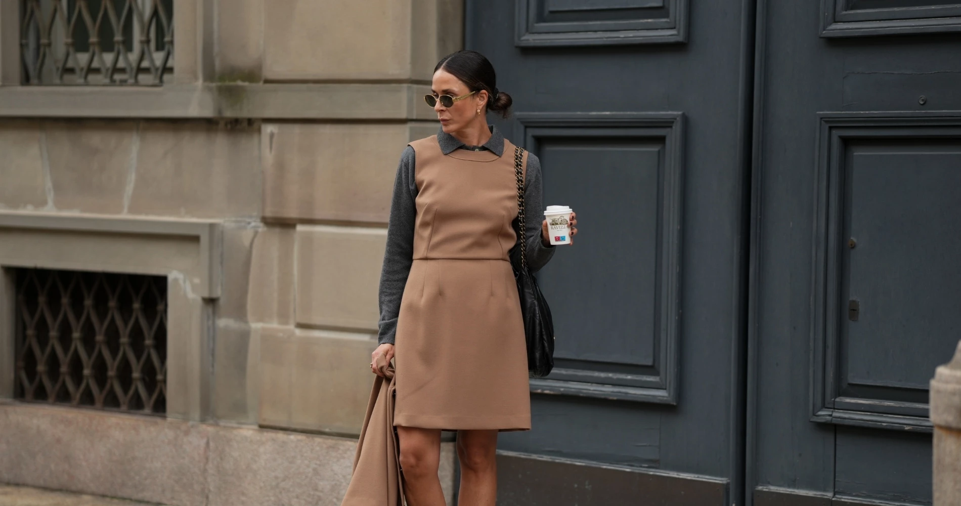 Το chic φόρεμα από τη Massimo Dutti που θα επιλέγεις όταν χρειάζεσαι άνεση