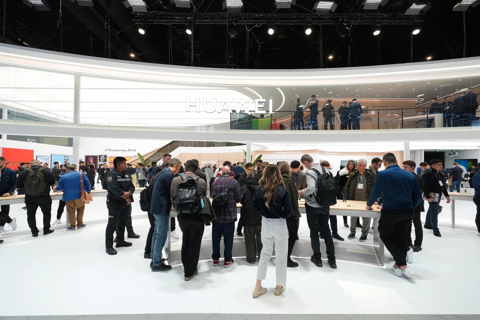 H Huawei στην MWC 2025 με κορυφαία τεχνολογικά προϊόντα σε ειδικές ζώνες εμπειρίας