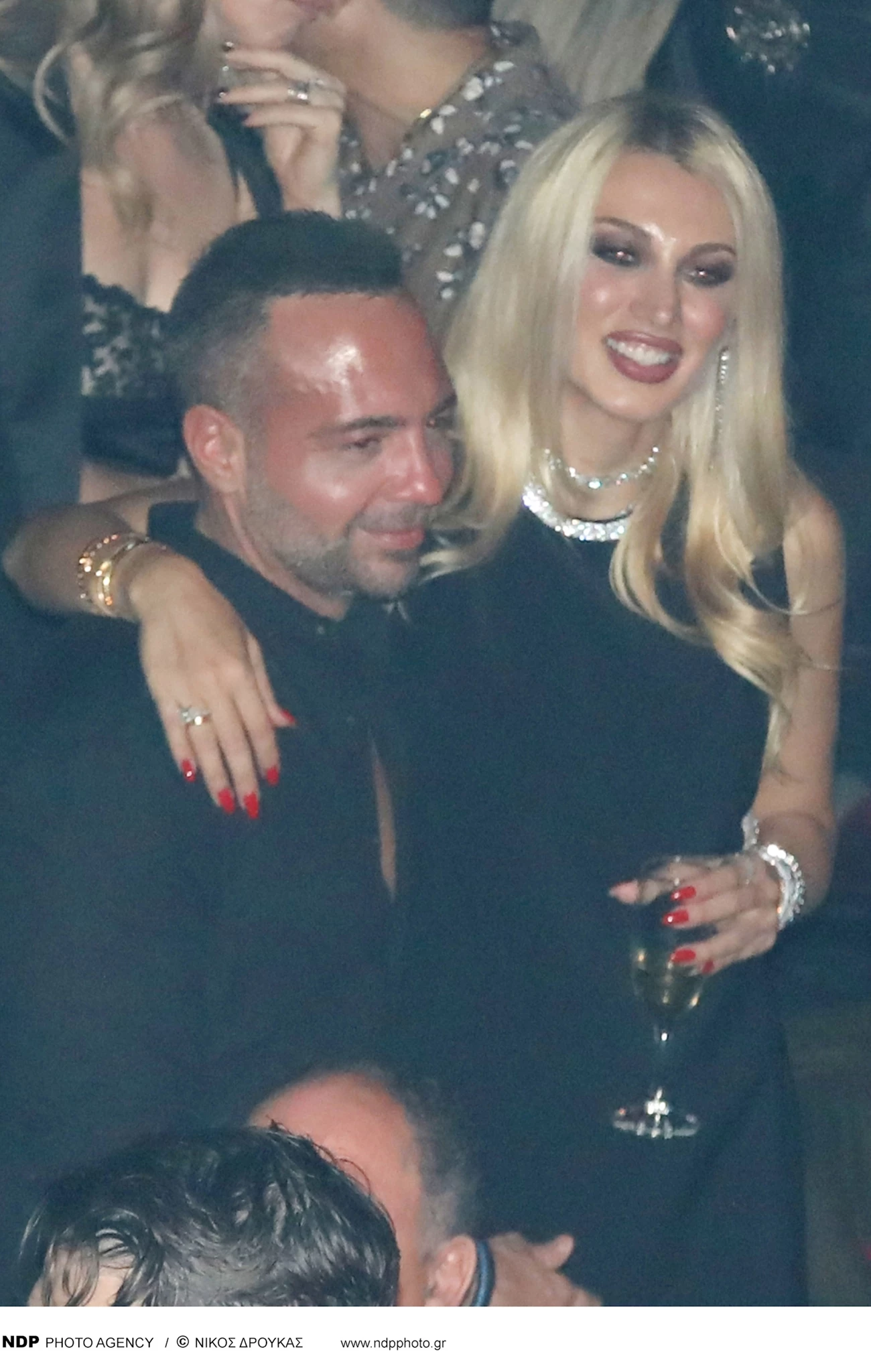 Κωνσταντίνα Σπυροπούλου - Βασίλης Σταθοκωστόπουλος | Τα τρυφερά ενσταντανέ σε βραδινή τους έξοδο