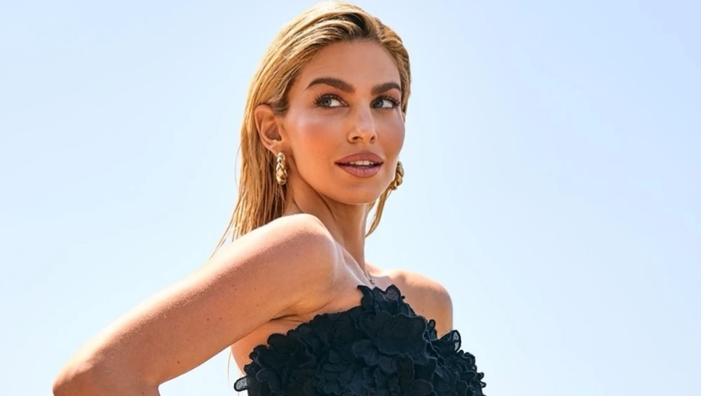 Η Βάλια Χατζηθεοδώρου με τα αγαπημένα της κομμάτια από τη Marks & Spencer