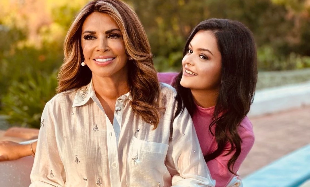 Μιμή & Μαριτίνα Ντενίση | Αγκαλιά στους δρόμους του Παρισιού με υπέροχα χειμερινά outfits