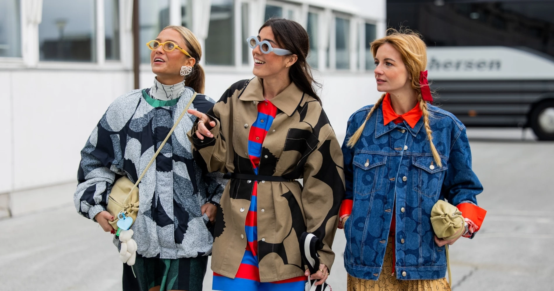 7 συμβουλές μόδας για να δείχνεις πιο ψηλή χωρίς να φοράς τακούνια