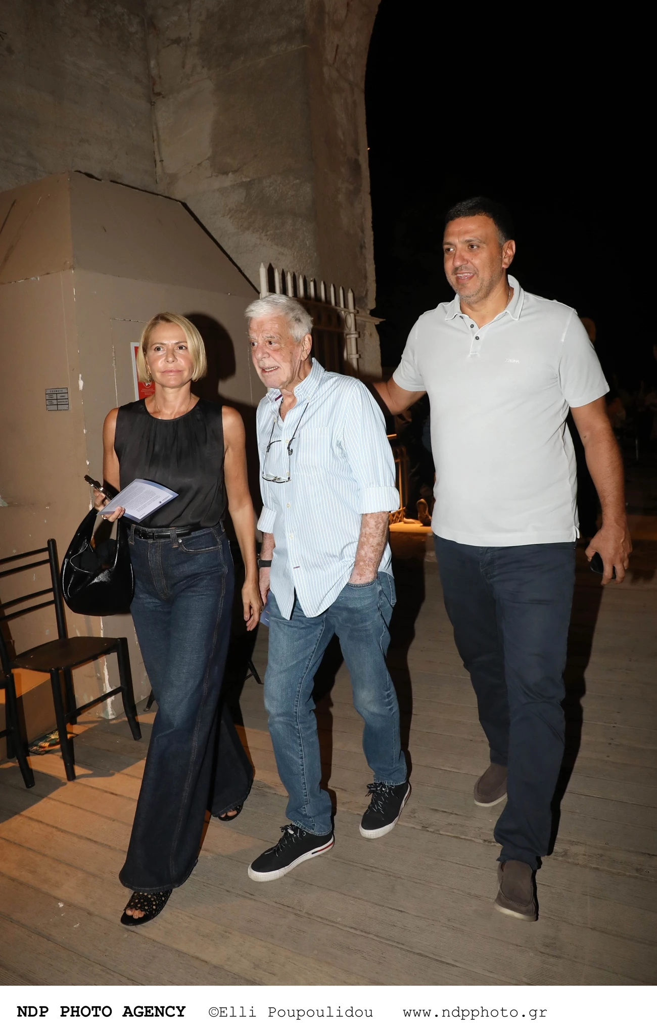 Στο Ηρώδειο η Τζένη Μπαλατσινού | Σπάνια εμφάνιση με τον πατέρα και τον σύζυγό της