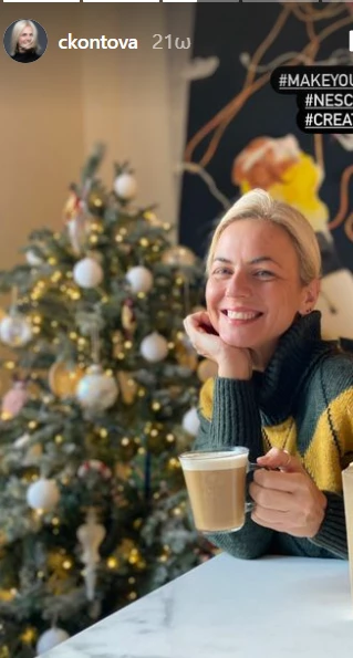 Χριστίνα Κοντοβά | Μας δείχνει το χριστουγεννιάτικο δέντρο που στόλισαν με τη μικρή Ada