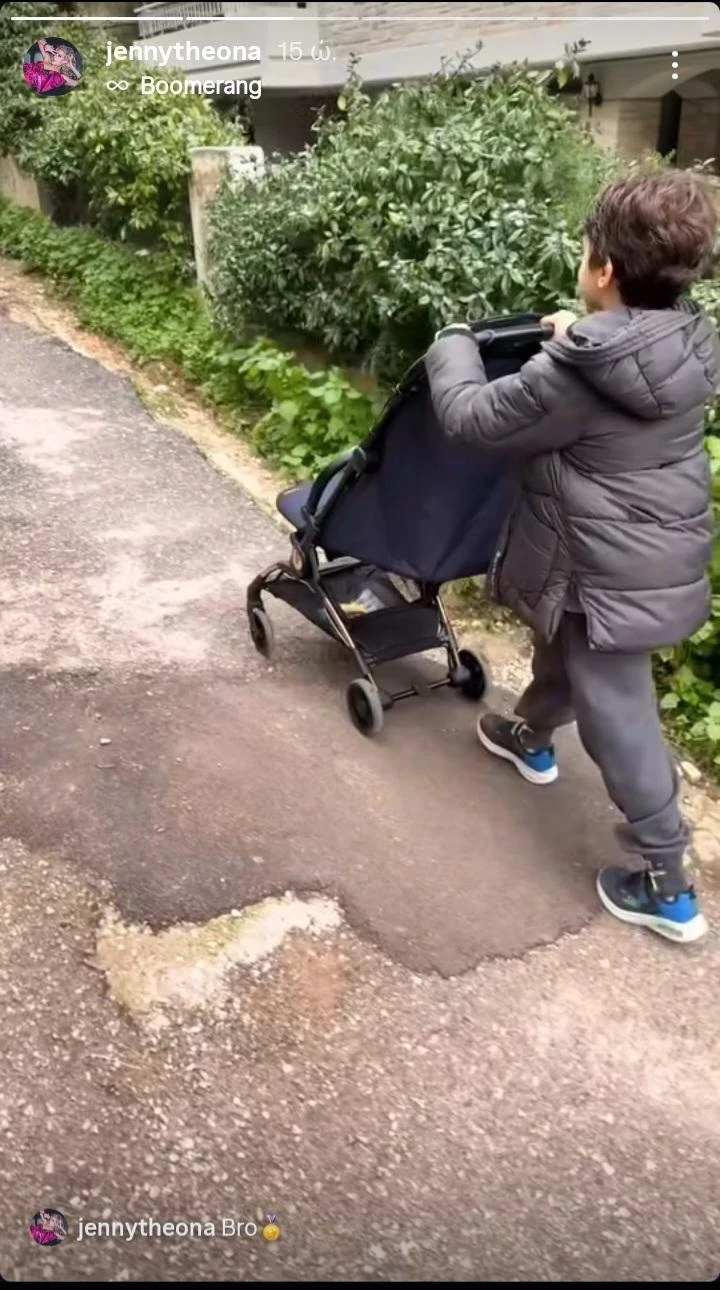 Ο Αρίωνας Αναστασιάδης πάει βόλτα τον αδερφό του