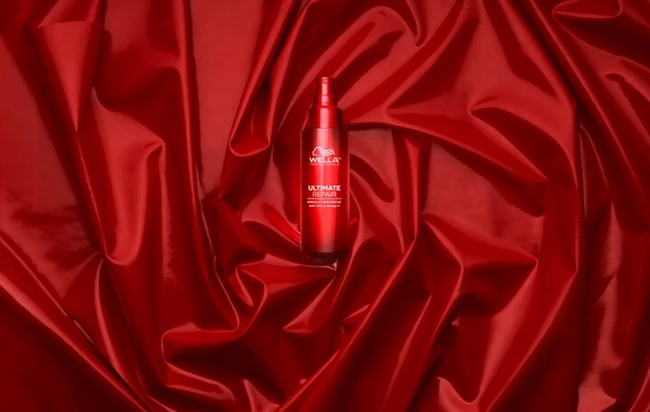 Αυτό είναι το πιο καινοτόμο hair spray επανόρθωσης για υγιή, υπέροχα μαλλιά στο λεπτό