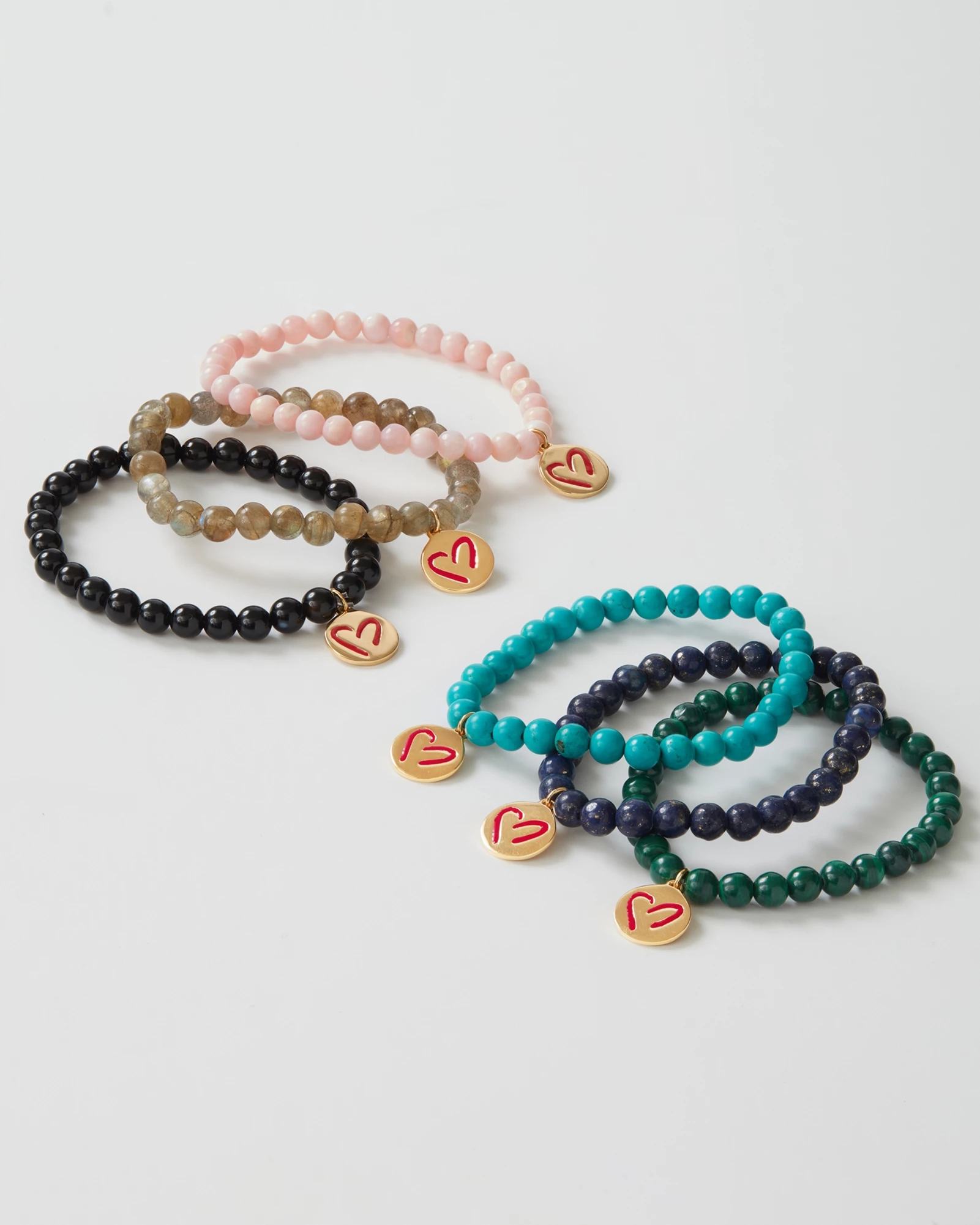 "Φόρεσε την καρδιά. Πέρασε το μήνυμα" | Τα πολυκαταστήματα attica και το Σωματείο ΕΛΙΖΑ ενώνουν  τις δυνάμεις τους για την προστασία των παιδιών