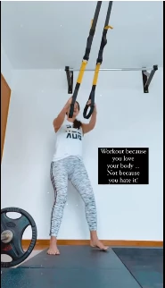 Χριστίνα Μπόμπα | Μας δείχνει την προπόνηση που κάνει στο δωμάτιο-γυμναστήριο του σπιτιού της