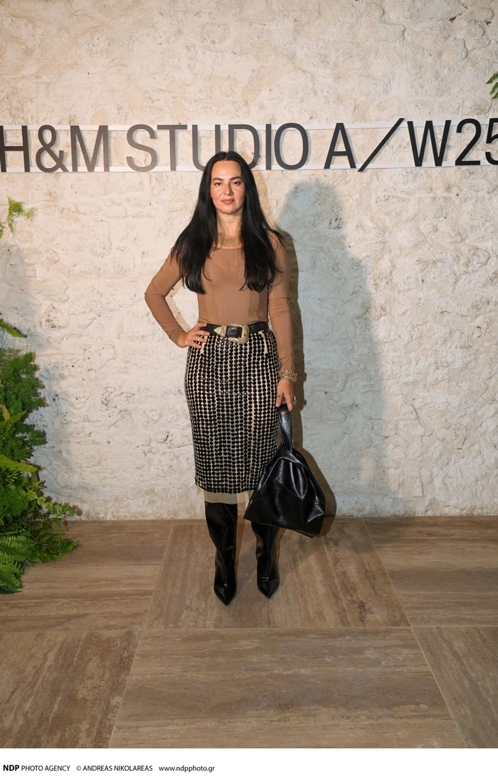 Η Ζενεβιέβ Μαζαρί με φθινοπωρινό look