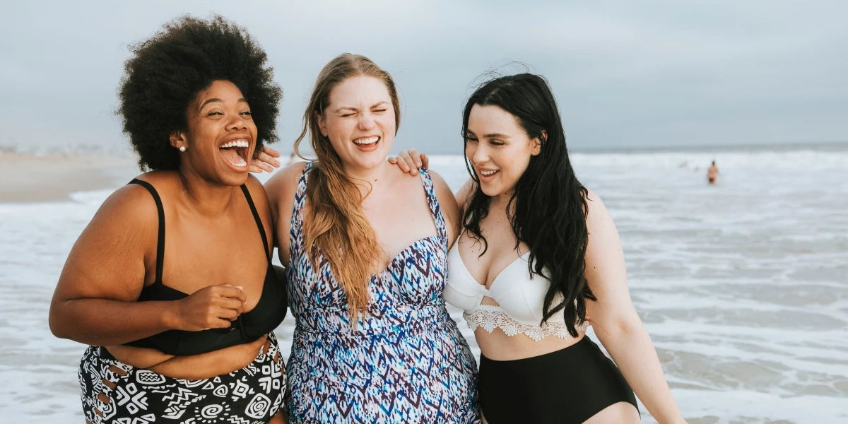 Ο έξυπνος τρόπος για να δέσεις το μπικίνι και να είναι πιο σταθερό - εικόνα 2